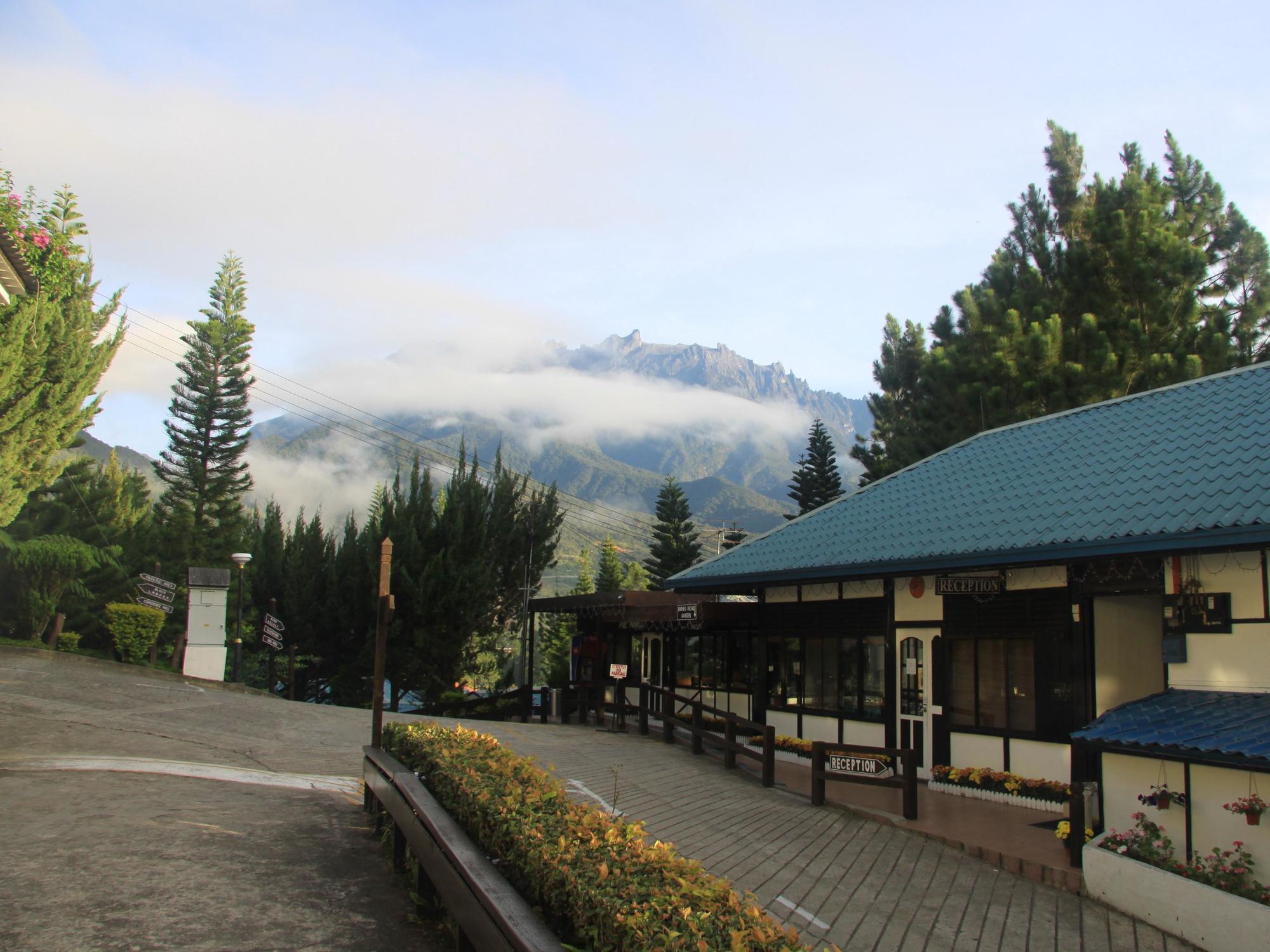 คินาบาลู ไพน์ รีสอร์ท Kundasang ภายนอก รูปภาพ