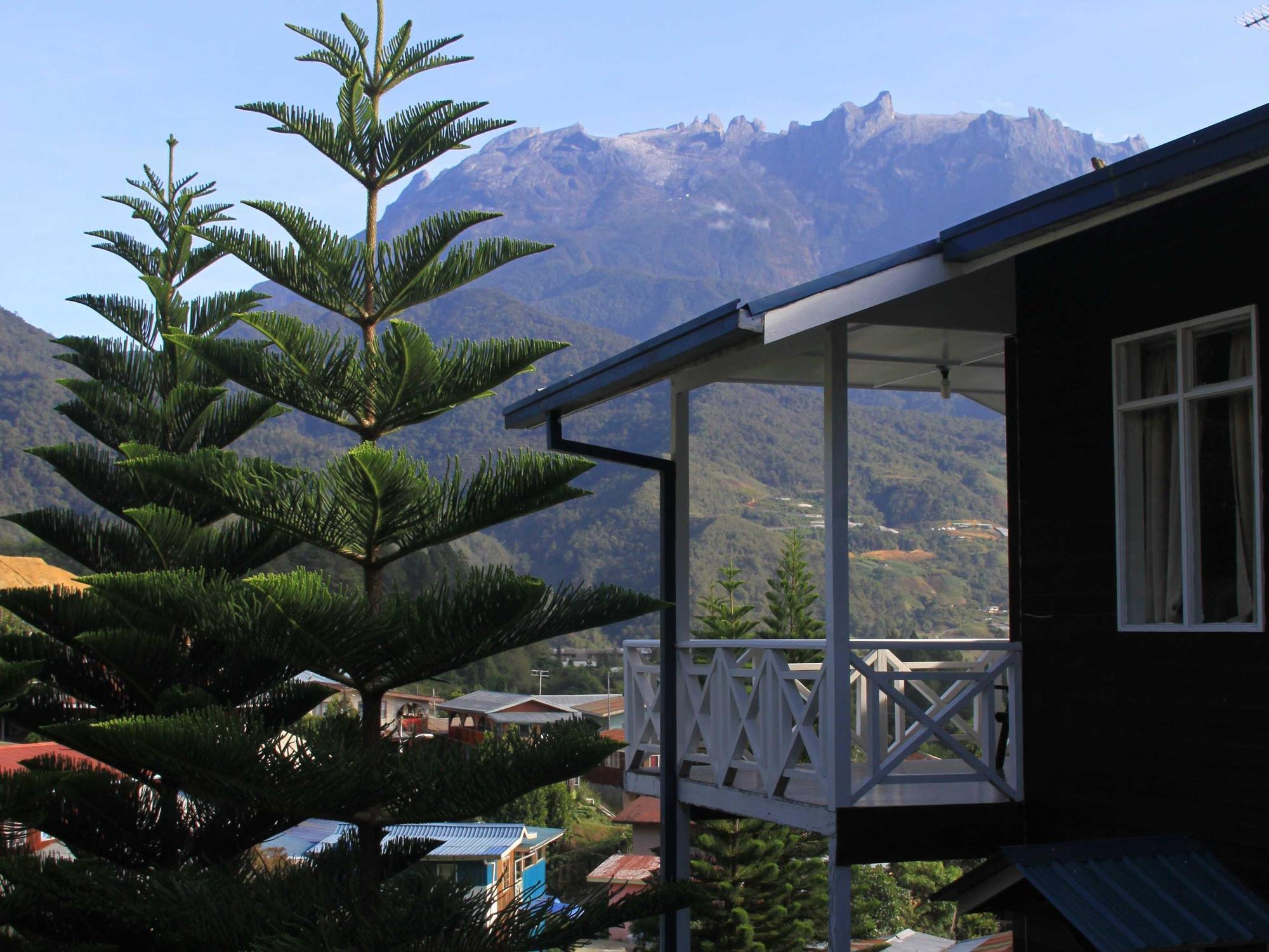 คินาบาลู ไพน์ รีสอร์ท Kundasang ภายนอก รูปภาพ